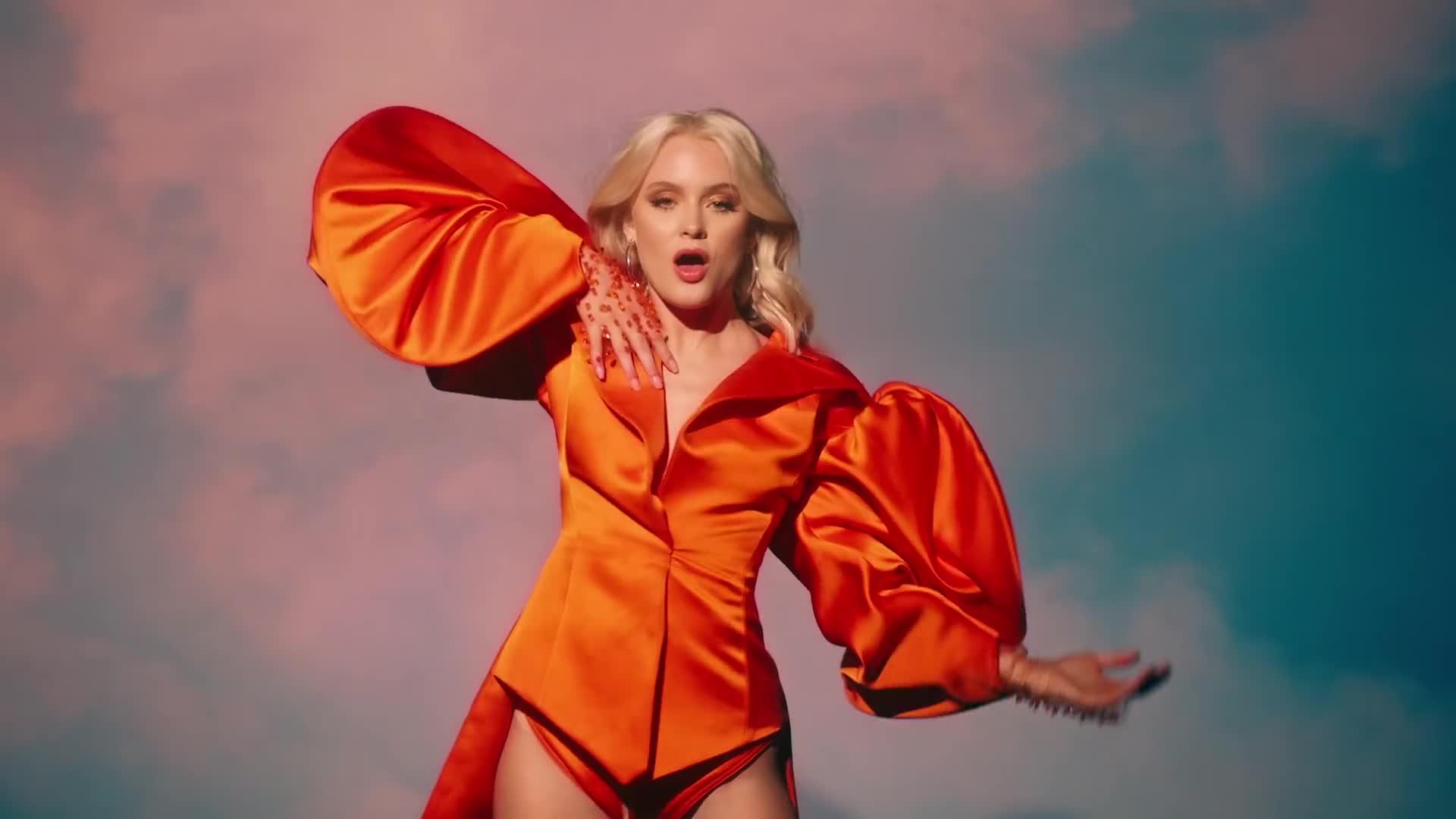 Zara Larsson - Invisible (From The Netflix Film Klaus)